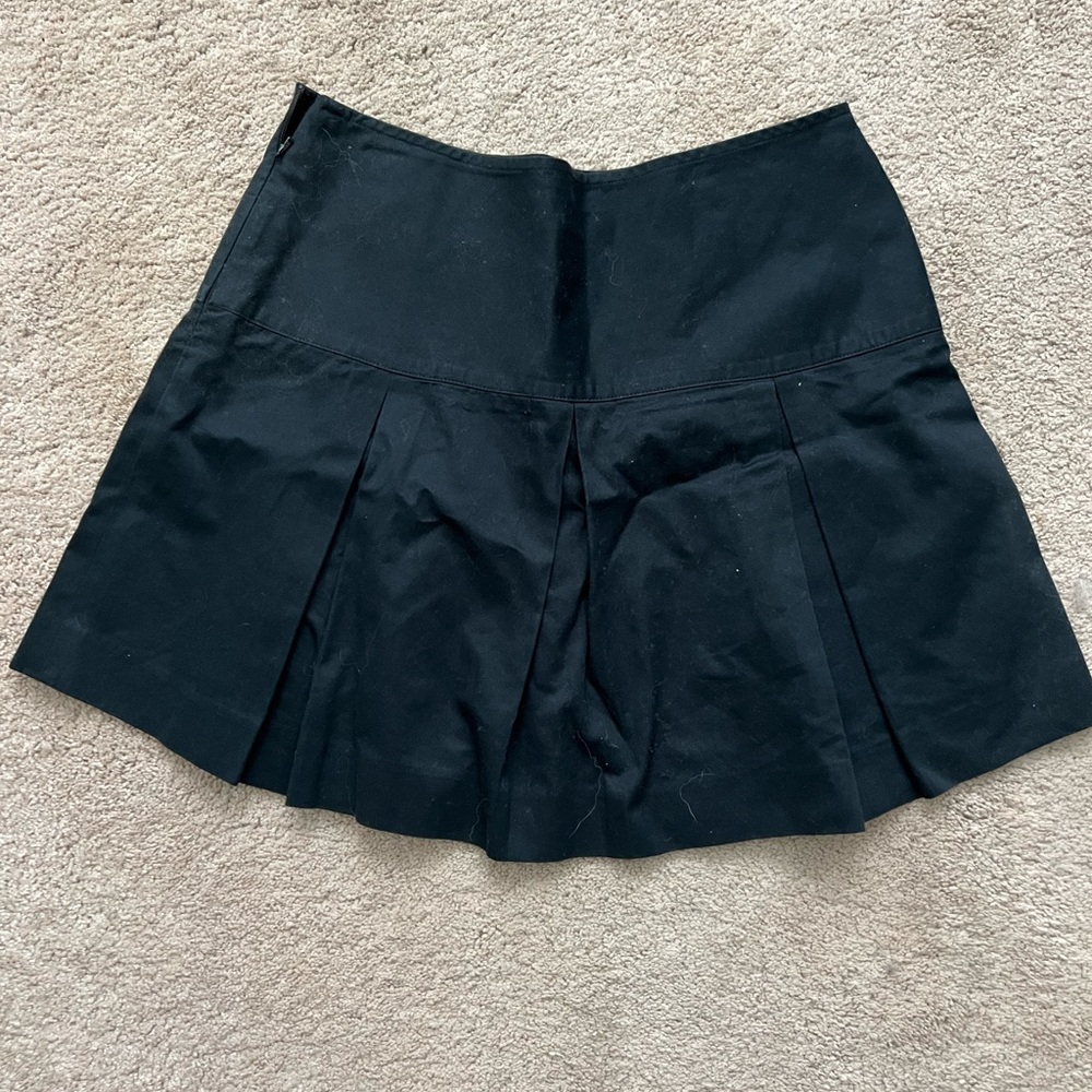 Banana Republic Black Pleated Mini Skirt- Size 4